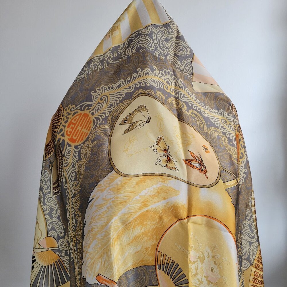 Vintage Huali 100% Silk Asian Fan Design Ladies Scarf